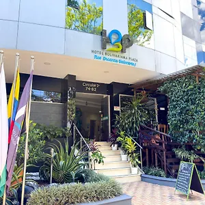 bolivariana-plaza.colombiamedellinhotels.com/