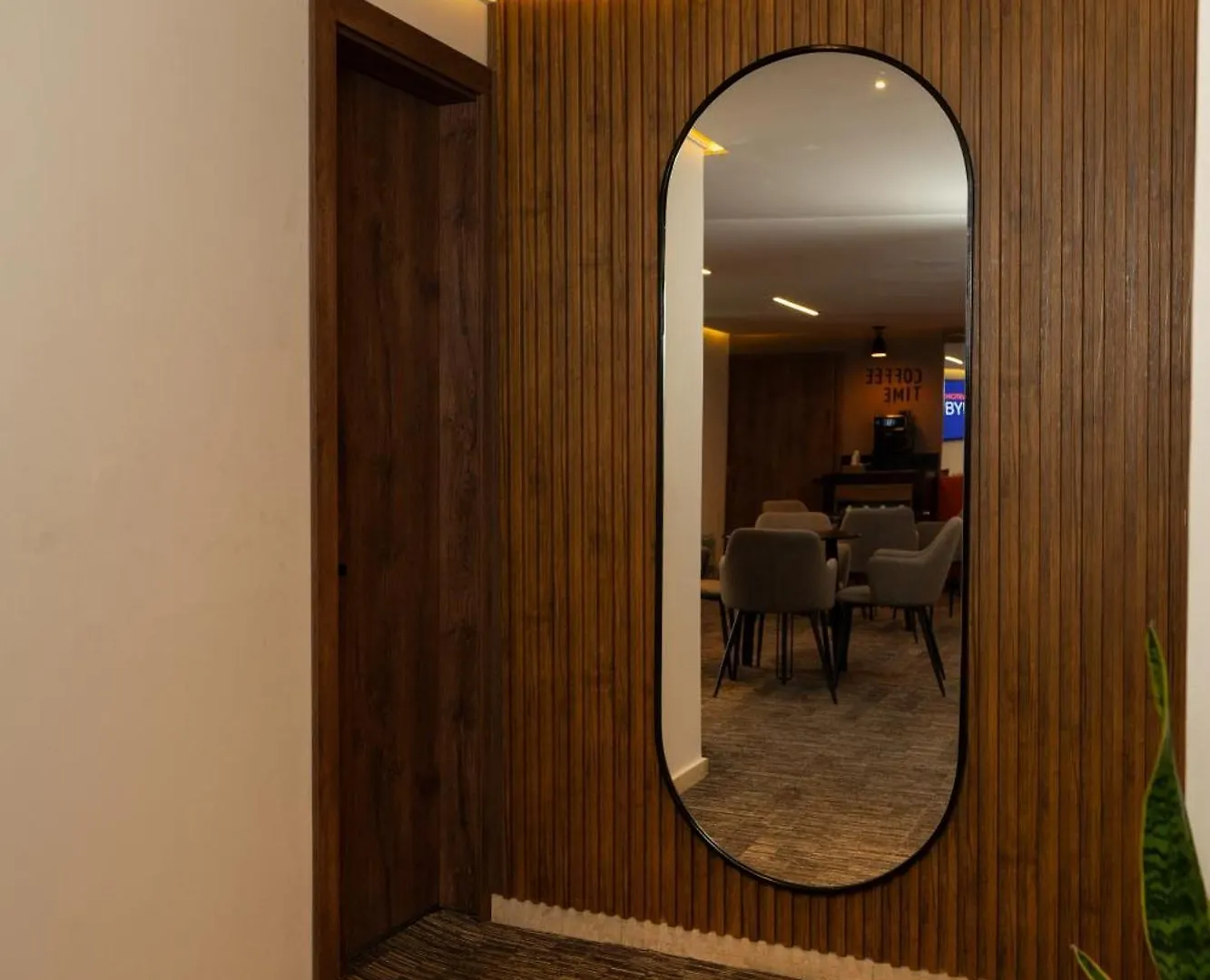 Hotel Byhours Las Americas (Adults Only) Bogota