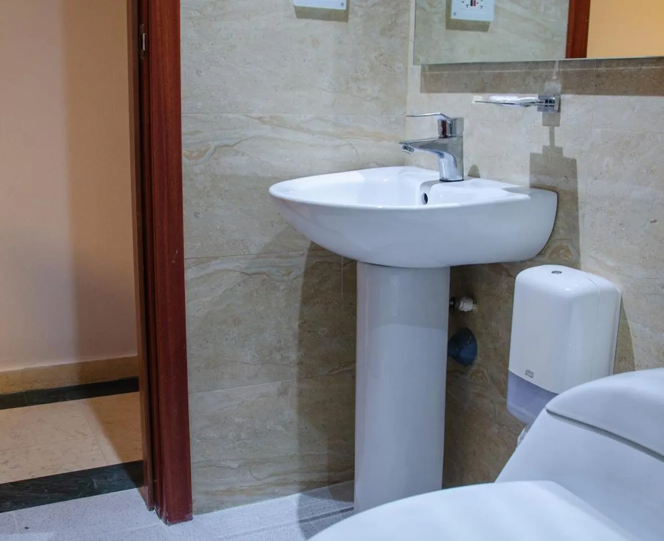 Hotel Byhours Las Americas (Adults Only) Bogota